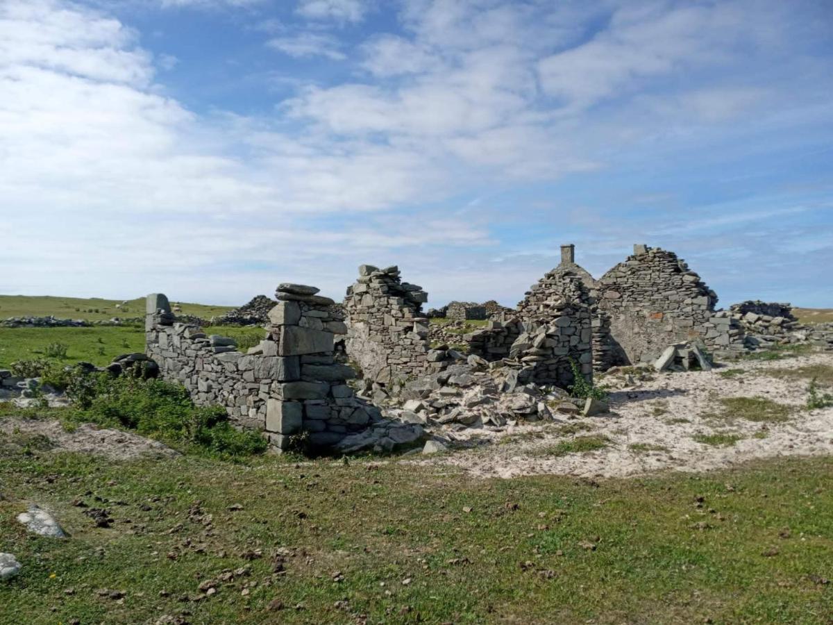 Bru Chlann Lir Bed and Breakfast Belmullet Exteriör bild